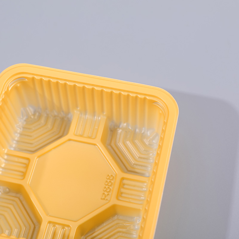 Pastry container