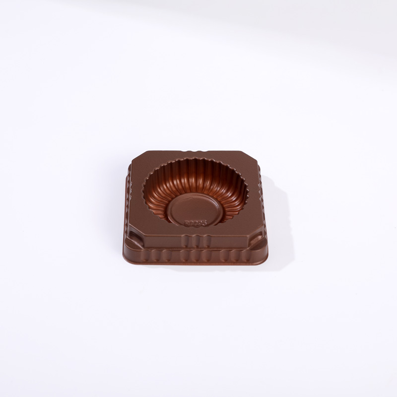 Round dessert tray