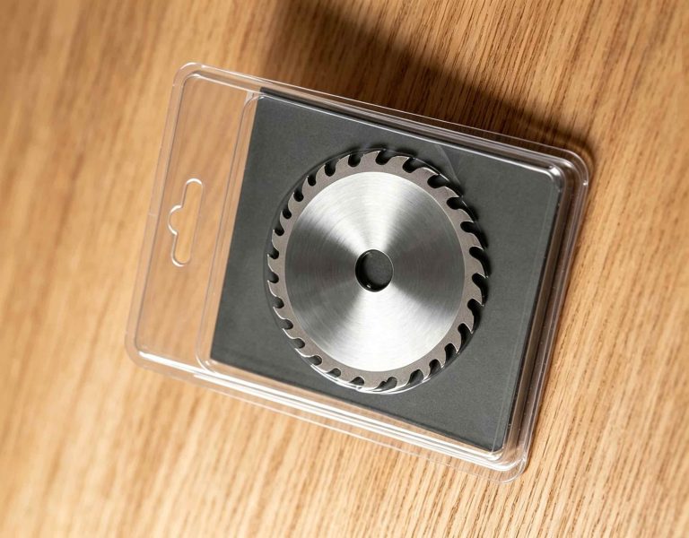Saw Blade Clamshell