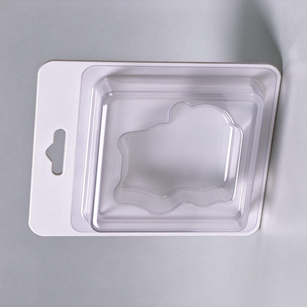 Craft Clamshell Pack